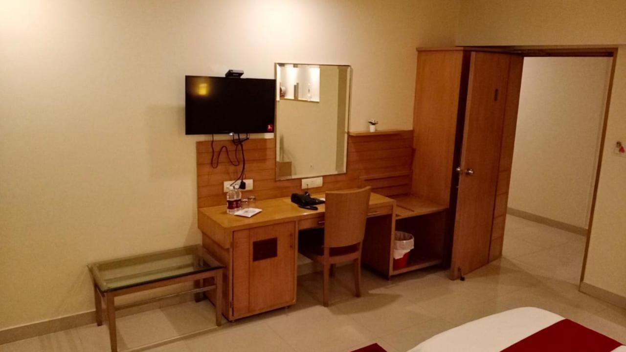 Fabhotel A&M - Nr Lv Prasad Institute, Banjara Hills Hajdarabad Zewnętrze zdjęcie