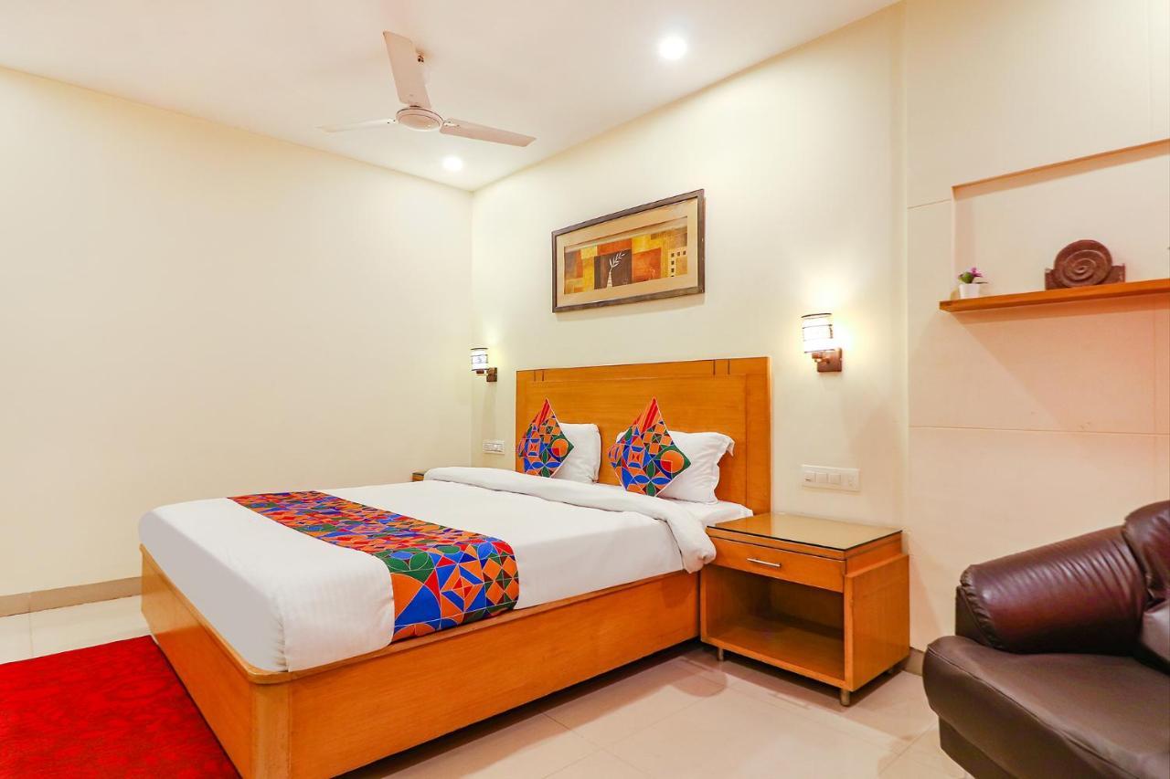 Fabhotel A&M - Nr Lv Prasad Institute, Banjara Hills Hajdarabad Zewnętrze zdjęcie